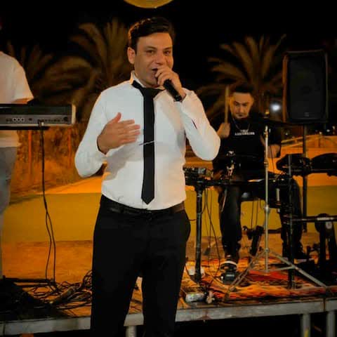 کاور آهنگ mo.cheto.nazat.konom از nasrollah.vahedi