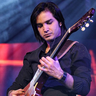 کاور آهنگ Nadaramet از Mohsen Yeganeh